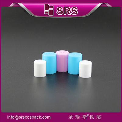 different color cap and glass bottle cap